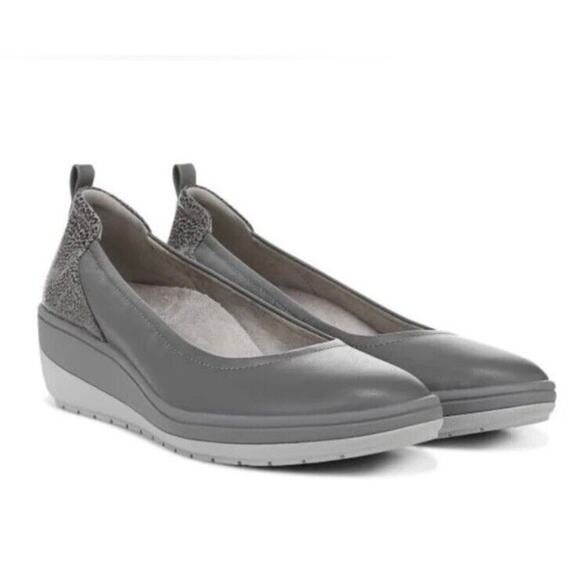 Vionic Jacey Comfort Shoes Gray Leather Slip On Low Wedge Heel Women’s Size 8 - Picture 1 of 12